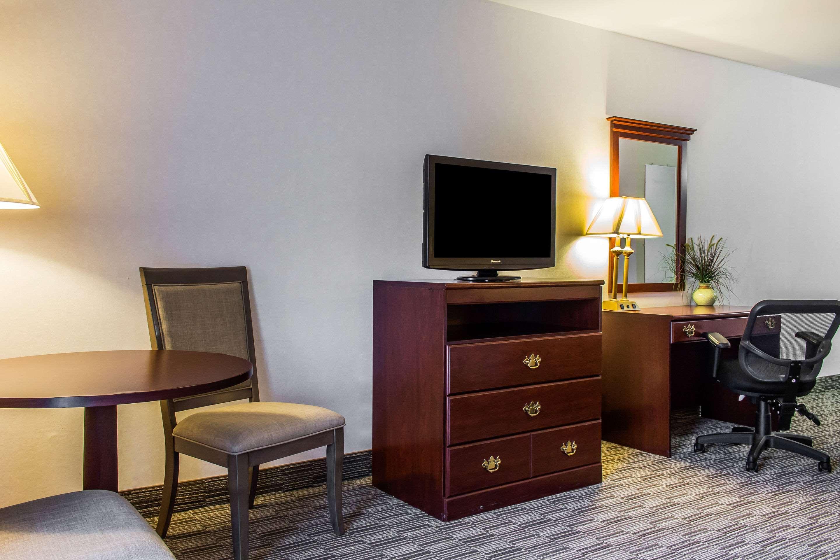 Clarion Hotel Philadelphia International Airport Есингтън Екстериор снимка