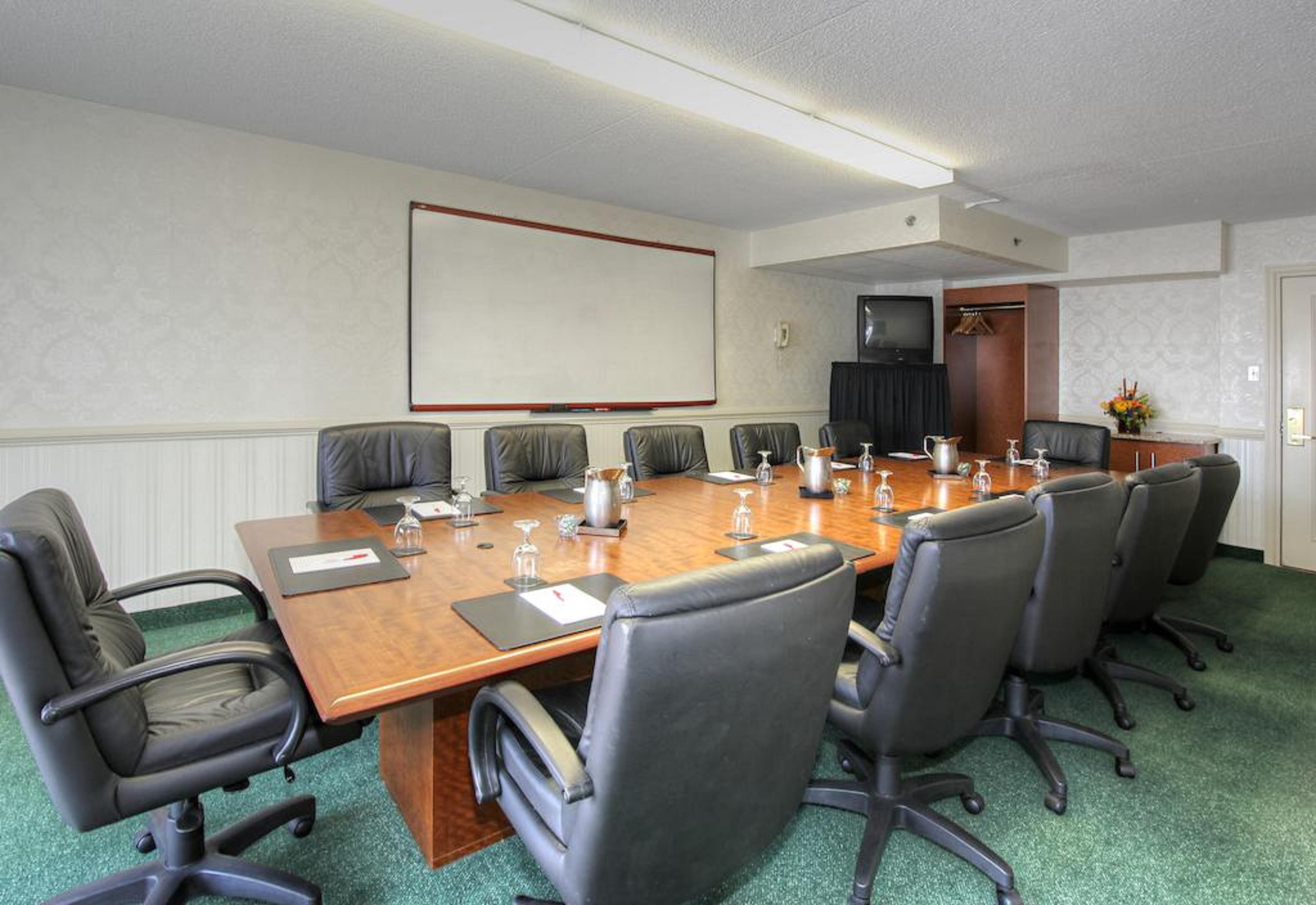 Clarion Hotel Philadelphia International Airport Есингтън Екстериор снимка